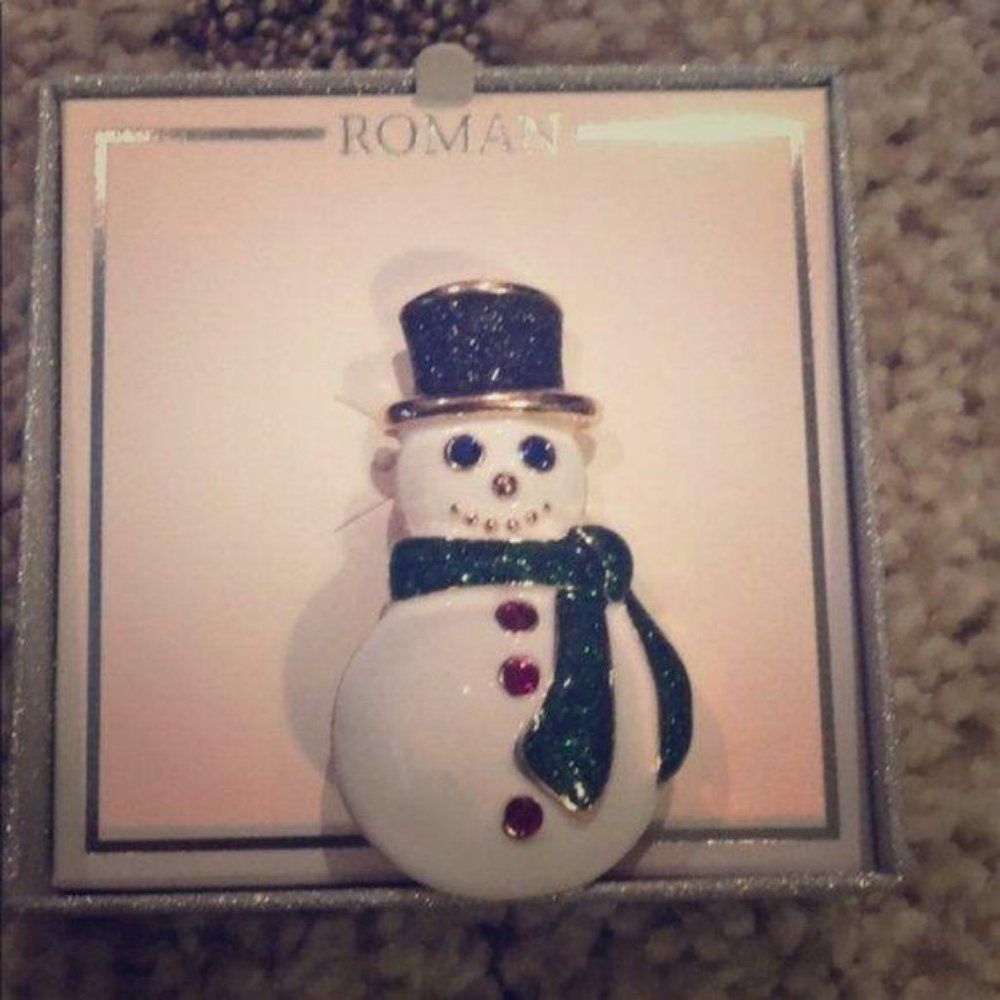 Snowman holiday pin